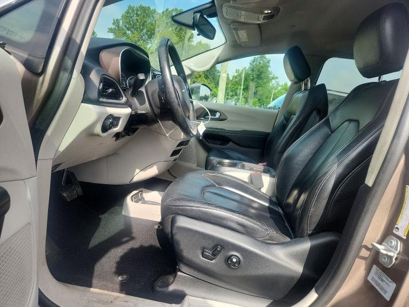 2017 CHRYSLER PACIFICA TOURING L 7