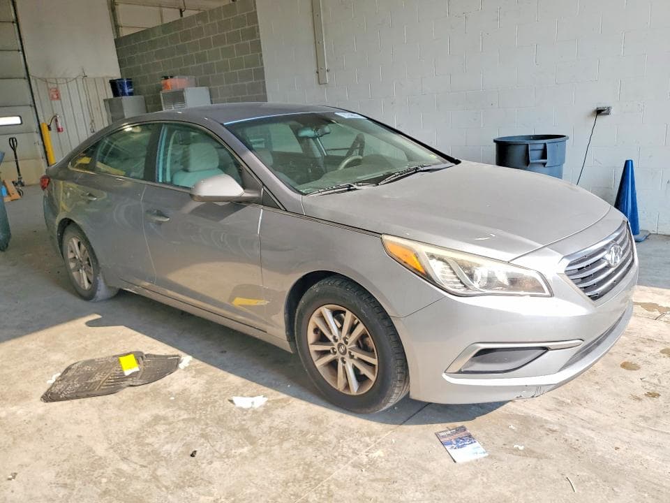 2017 HYUNDAI SONATA SE 4