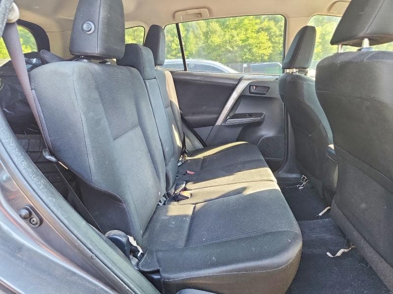 2017 TOYOTA RAV4 LE 11