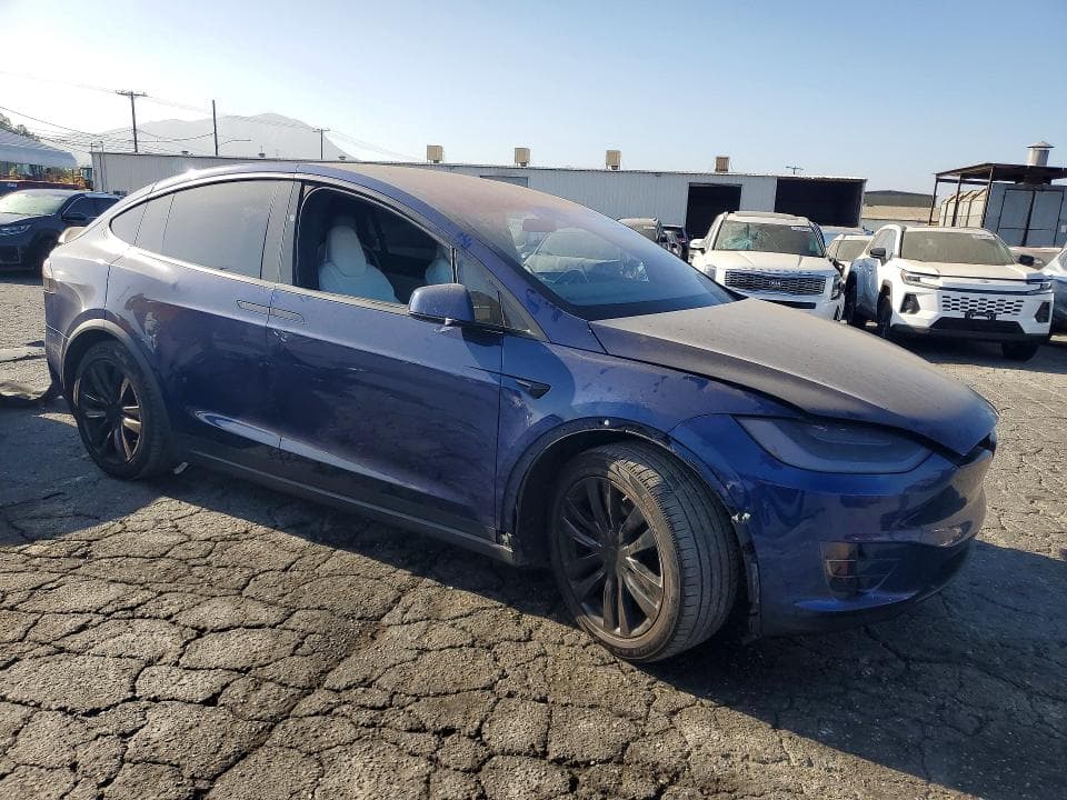 2017 TESLA MODEL X 4
