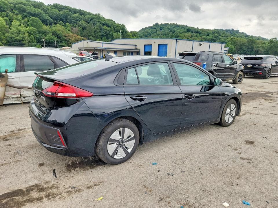 2022 HYUNDAI IONIQ BLUE 3