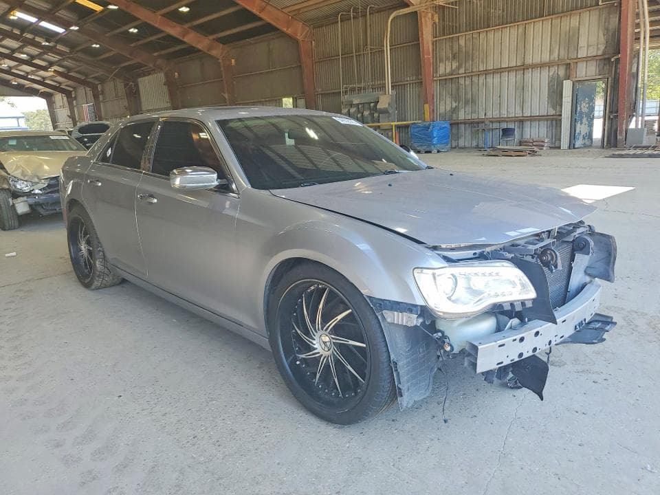 2017 CHRYSLER 300C 4