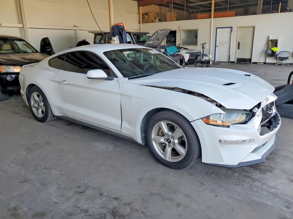 2018 FORD MUSTANG 4