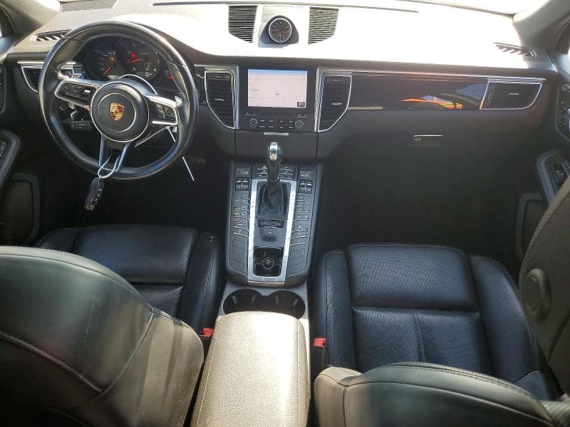 2017 PORSCHE MACAN 8