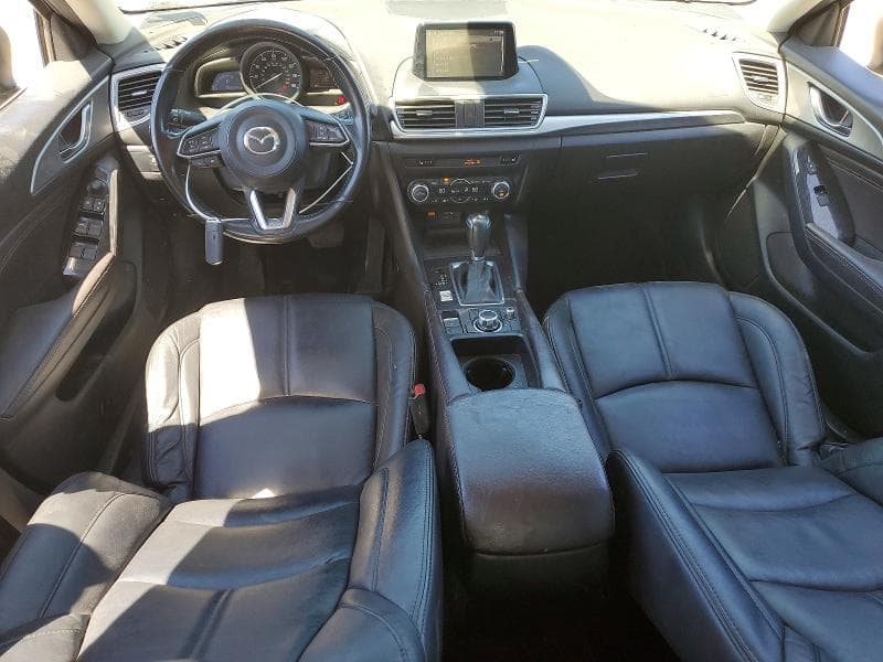 2017 MAZDA 3 TOURING 8