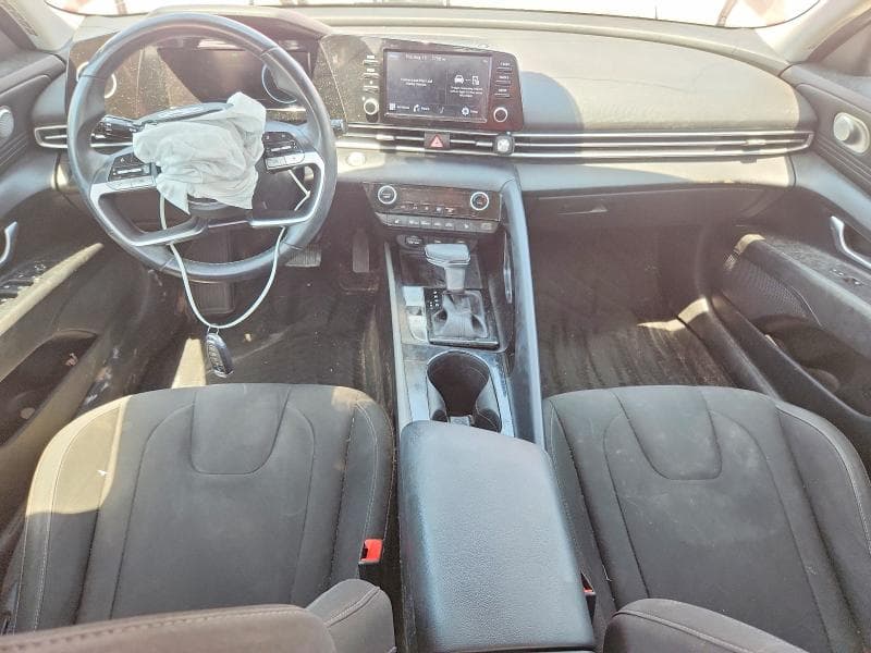 2022 HYUNDAI ELANTRA SEL 8