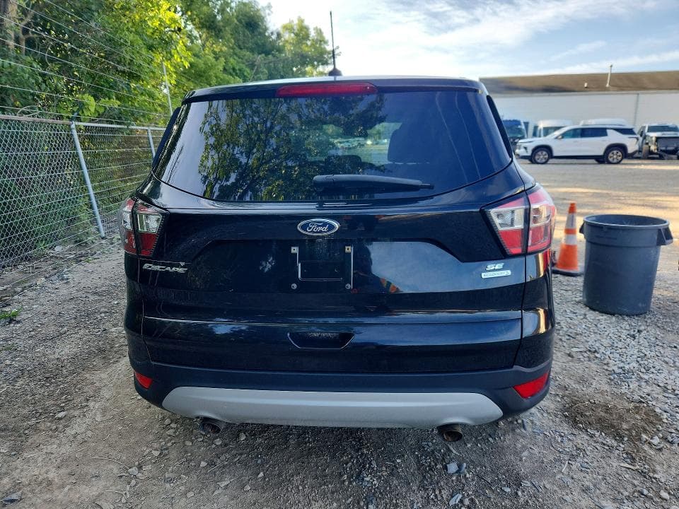 2017 FORD ESCAPE SE 6