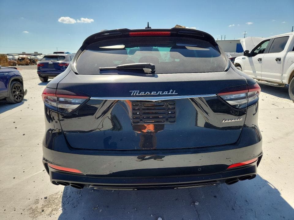 2022 MASERATI LEVANTE MODENA 6