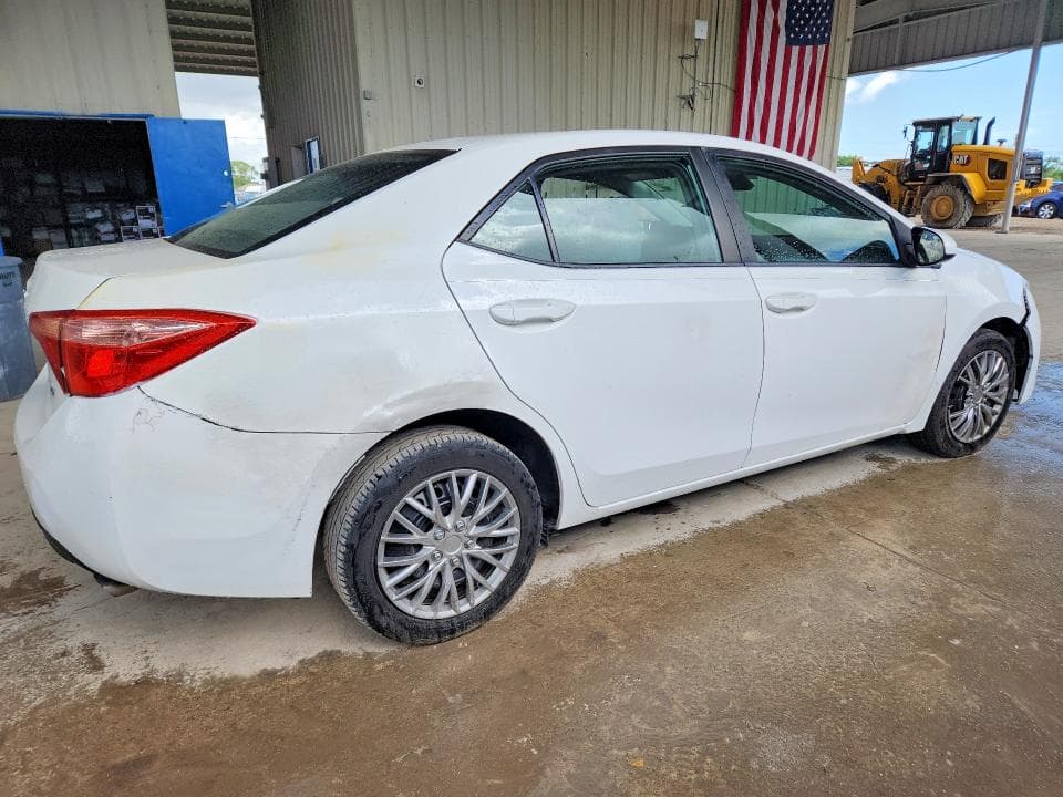 2019 TOYOTA COROLLA LE 3