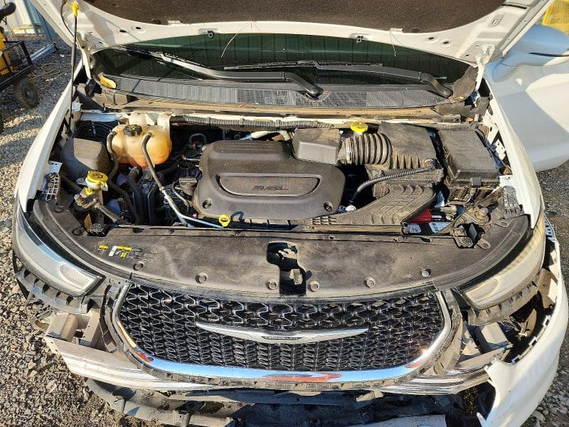 2022 CHRYSLER PACIFICA TOURING L 12