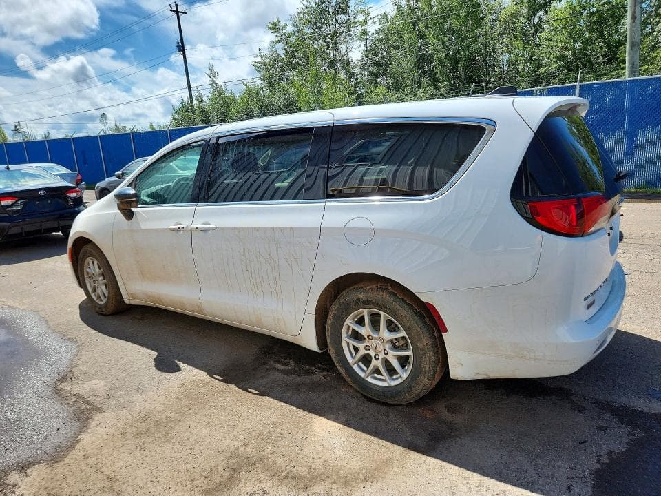 2024 CHRYSLER GRAND CARAVAN SXT 2