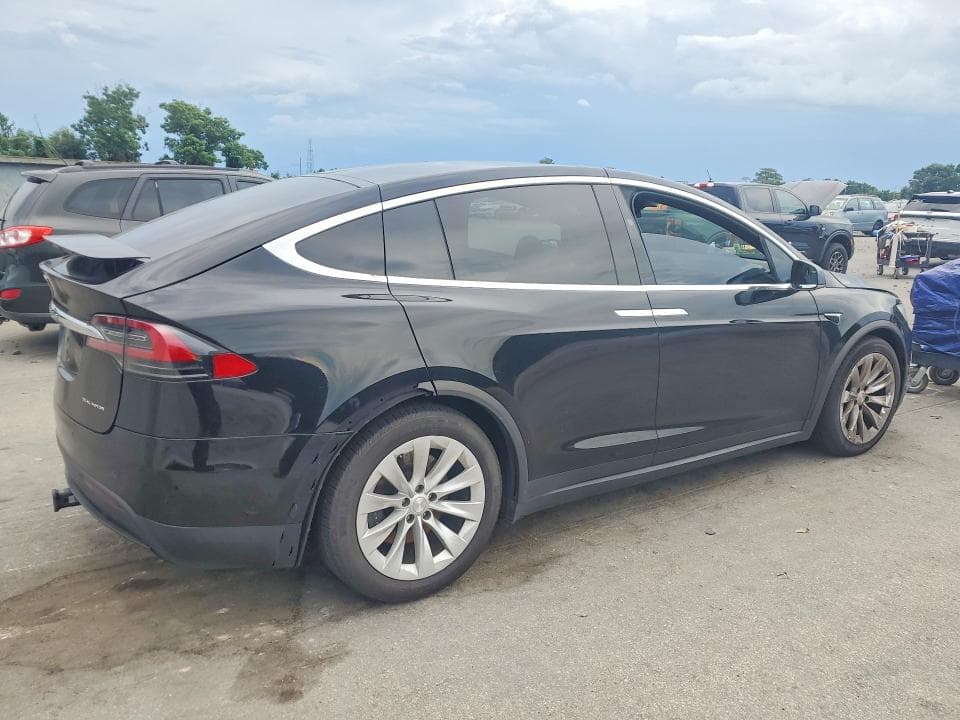 2020 TESLA MODEL X 3