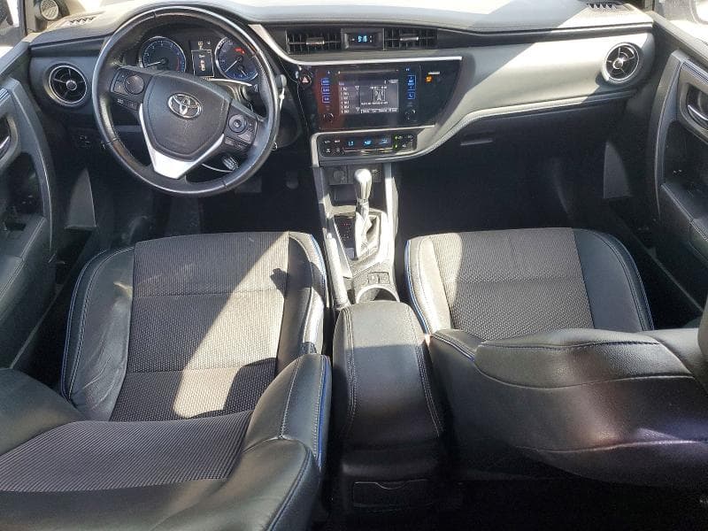 2017 TOYOTA COROLLA SE 8