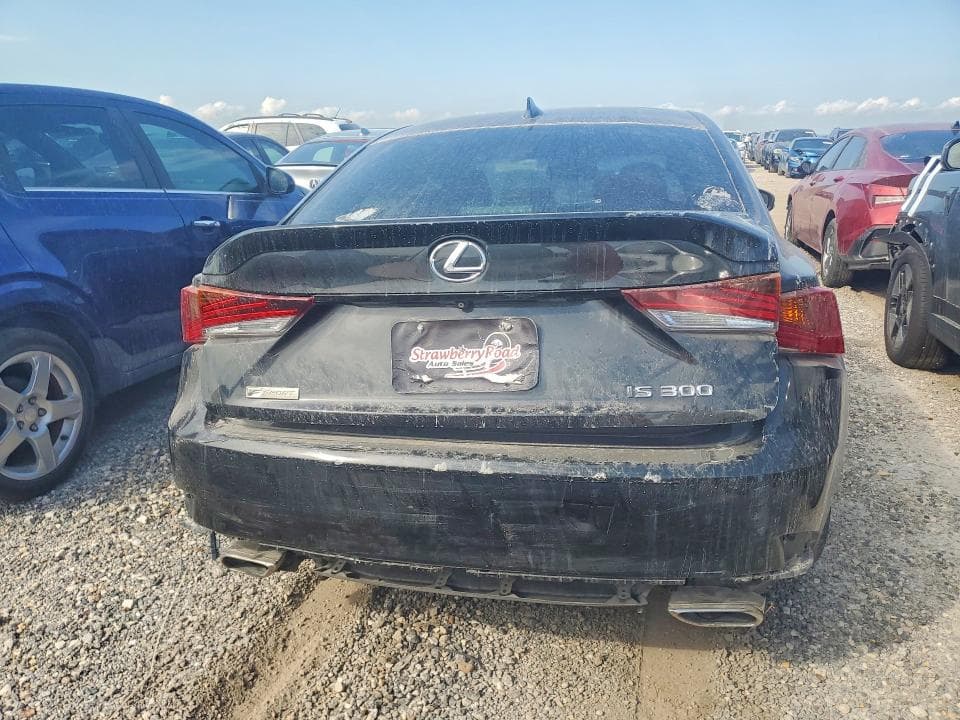 2018 LEXUS IS 300 6