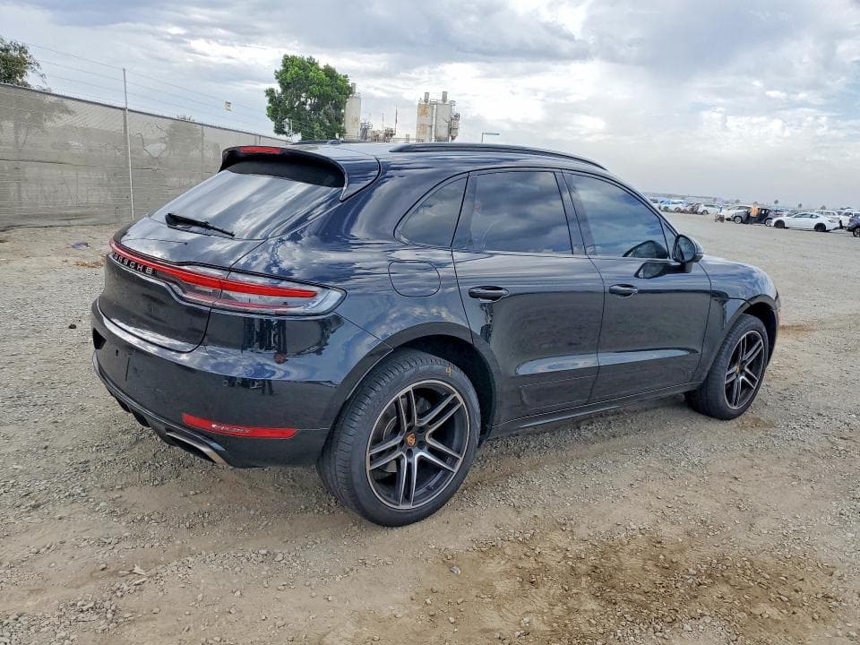 2021 PORSCHE MACAN 3