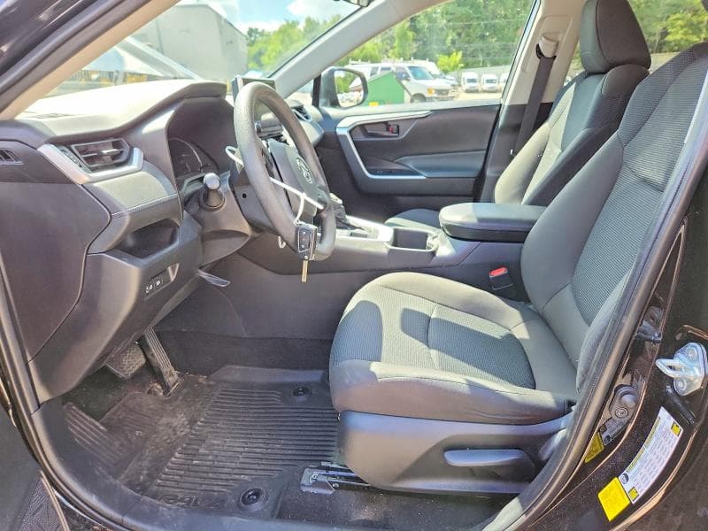 2023 TOYOTA RAV4 LE 7