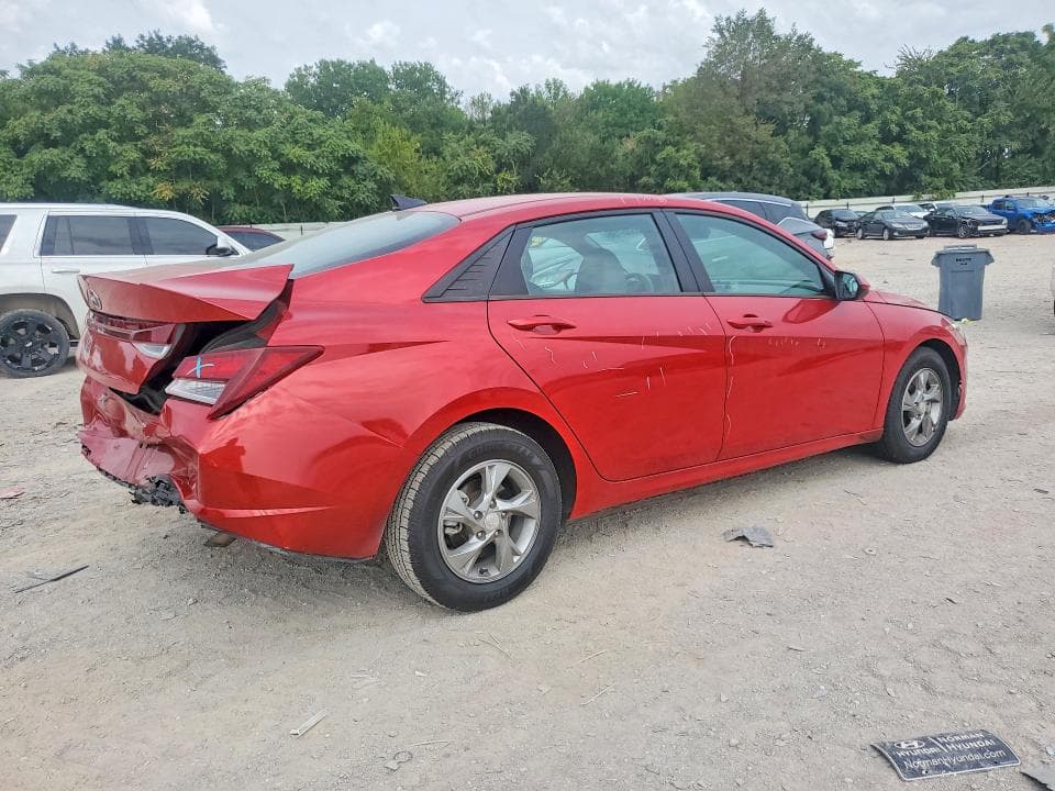 2021 HYUNDAI ELANTRA SE 3
