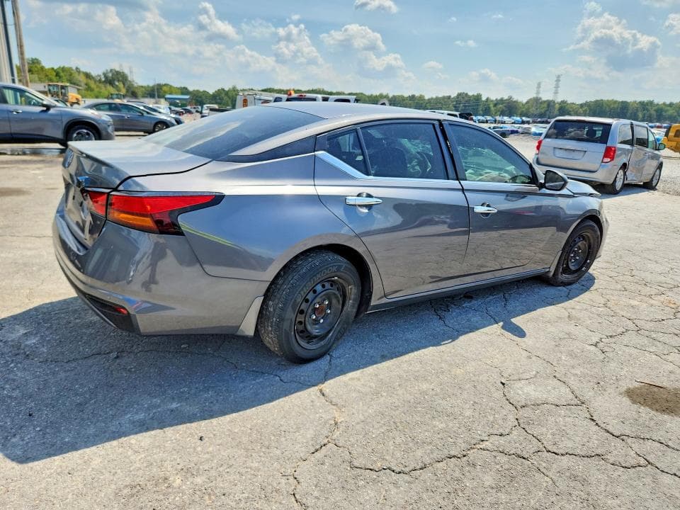 2024 NISSAN ALTIMA S 3