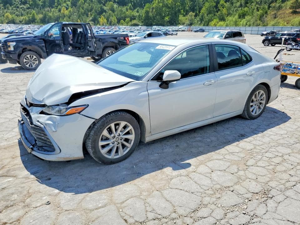 2022 TOYOTA CAMRY LE - 1