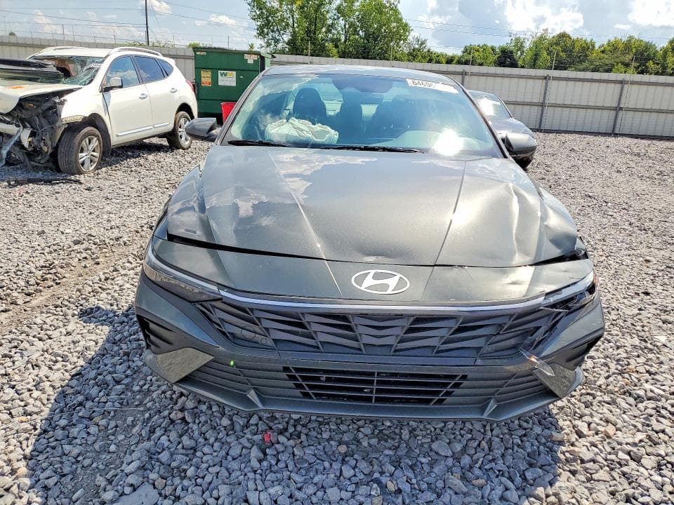2026 HYUNDAI ELANTRA SE 5