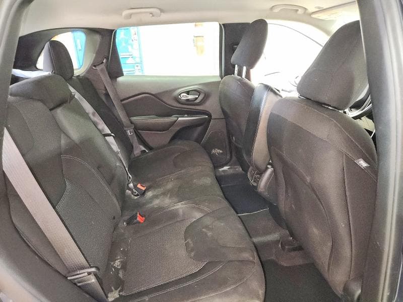 2019 JEEP CHEROKEE LATITUDE 11