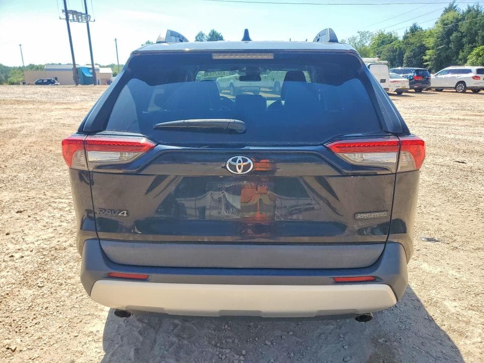 2021 TOYOTA RAV4 ADVENTURE 6