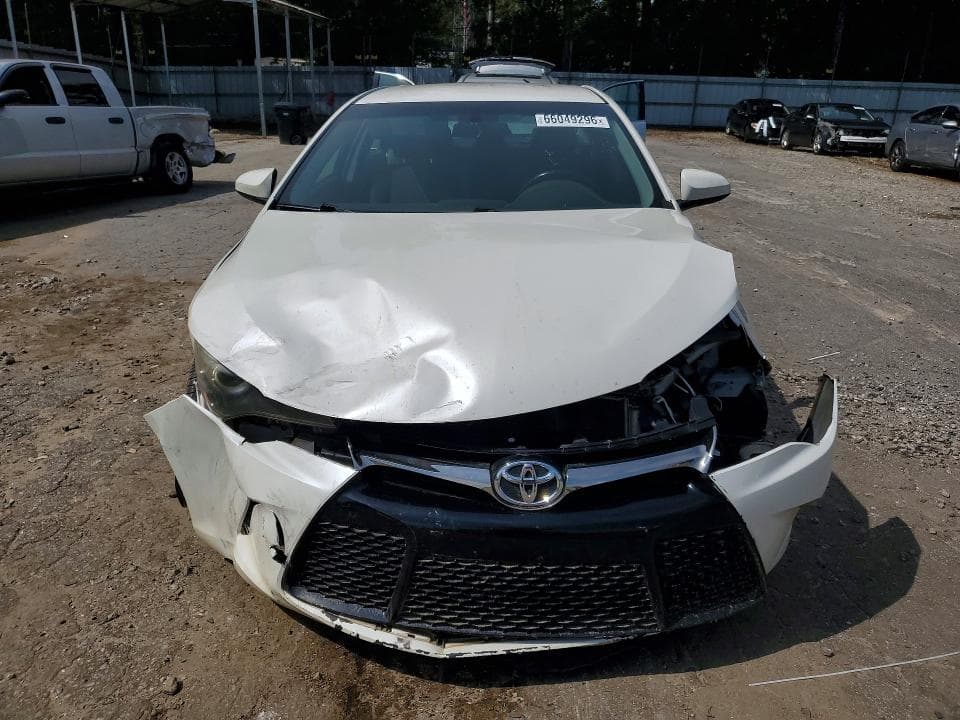 2017 TOYOTA CAMRY SE 5