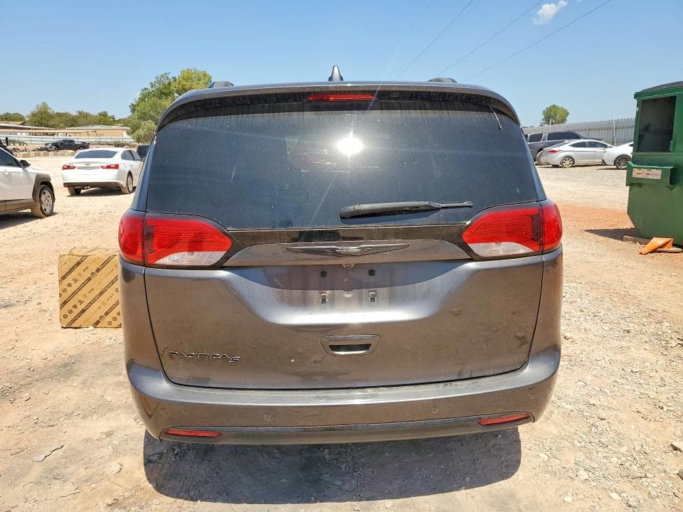 2018 CHRYSLER PACIFICA TOURING L PLUS 6