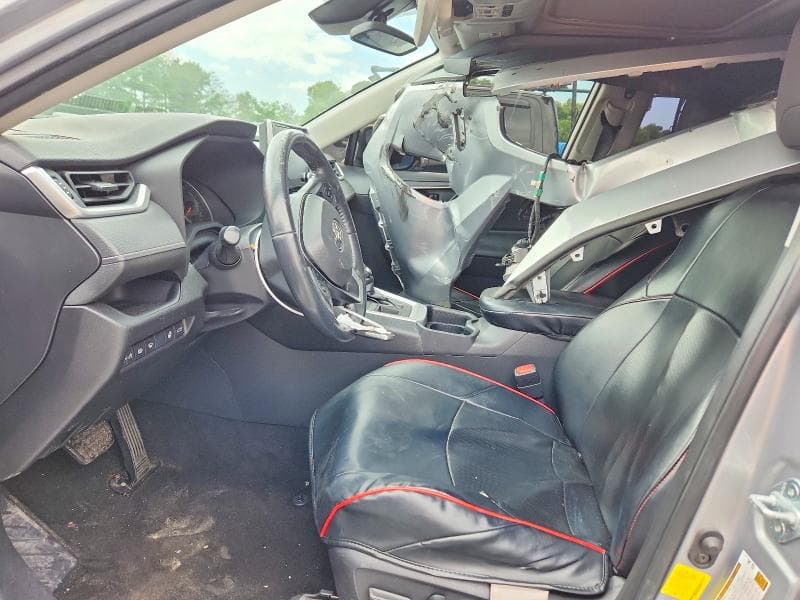 2019 TOYOTA RAV4 XLE 7