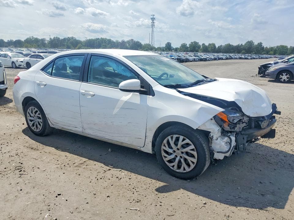 2017 TOYOTA COROLLA LE 4