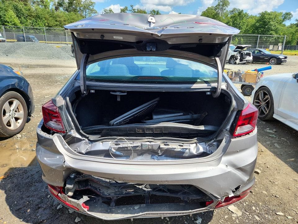 2020 HYUNDAI ELANTRA SE 6