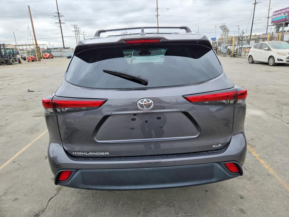 2023 TOYOTA HIGHLANDER XLE 6