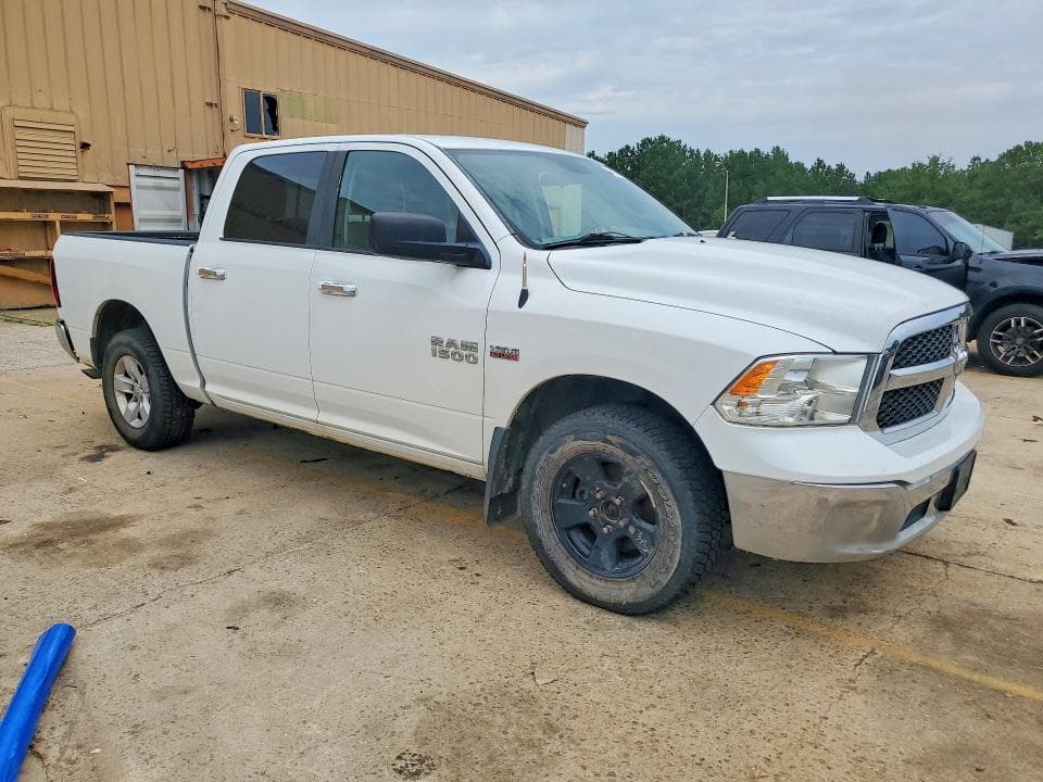 2017 RAM 1500 SLT 4