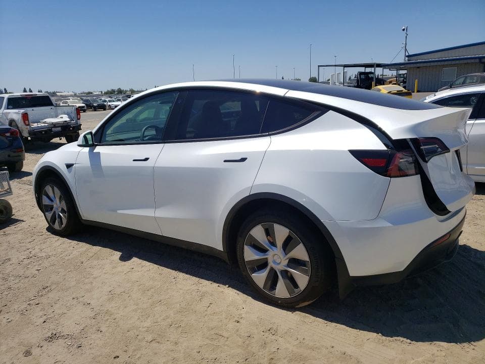2023 TESLA MODEL Y 2
