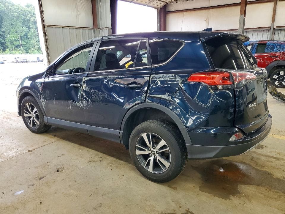 2018 TOYOTA RAV4 XLE 2