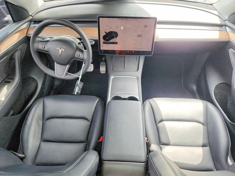 2023 TESLA MODEL Y 8