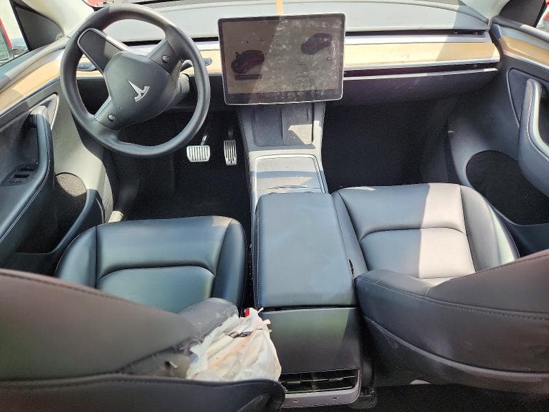 2023 TESLA MODEL Y 8