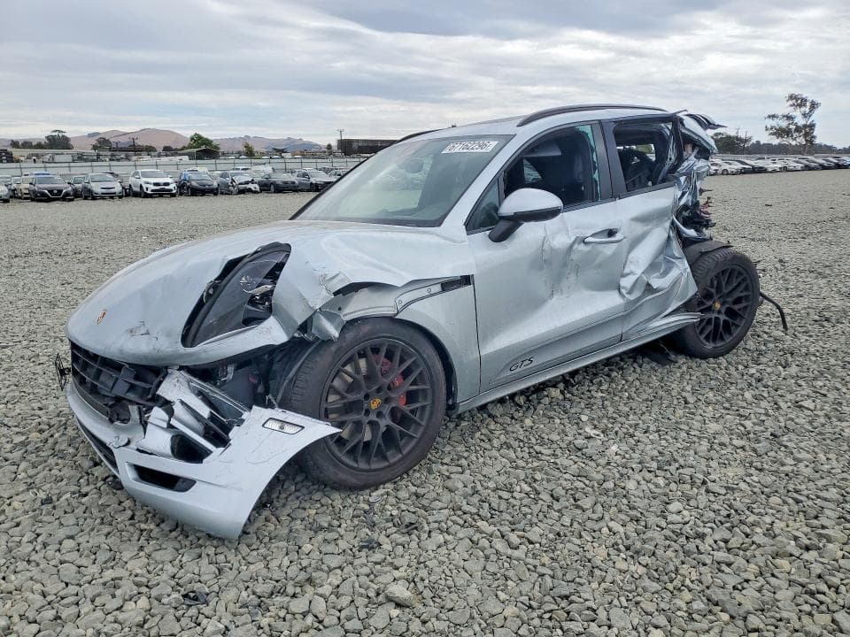 2017 PORSCHE MACAN GTS - 1