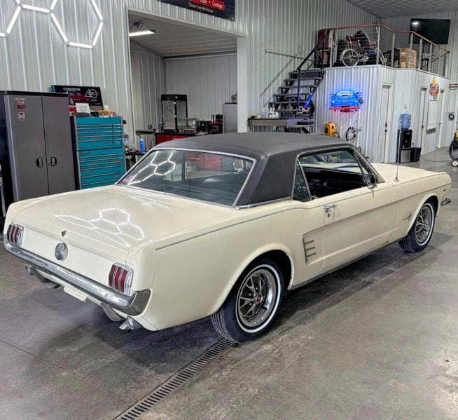 1966 FORD MUSTANG BASE 4