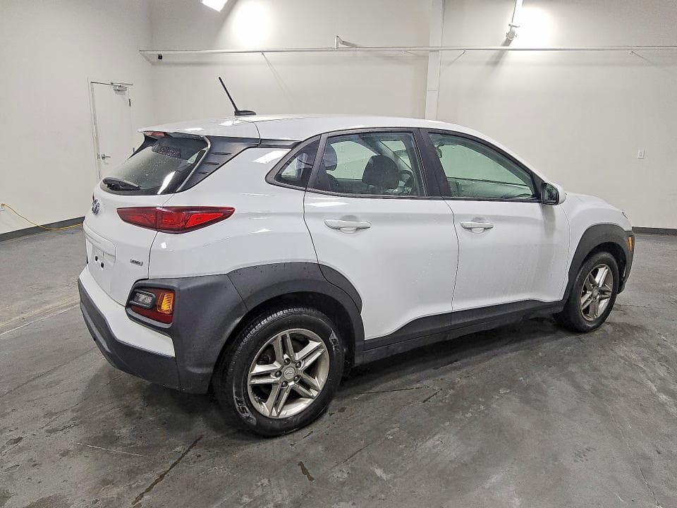 2018 HYUNDAI KONA SE 3
