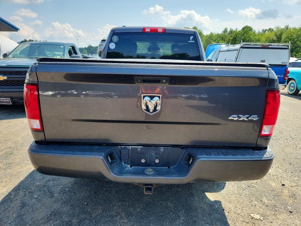 2018 RAM 1500 ST 6