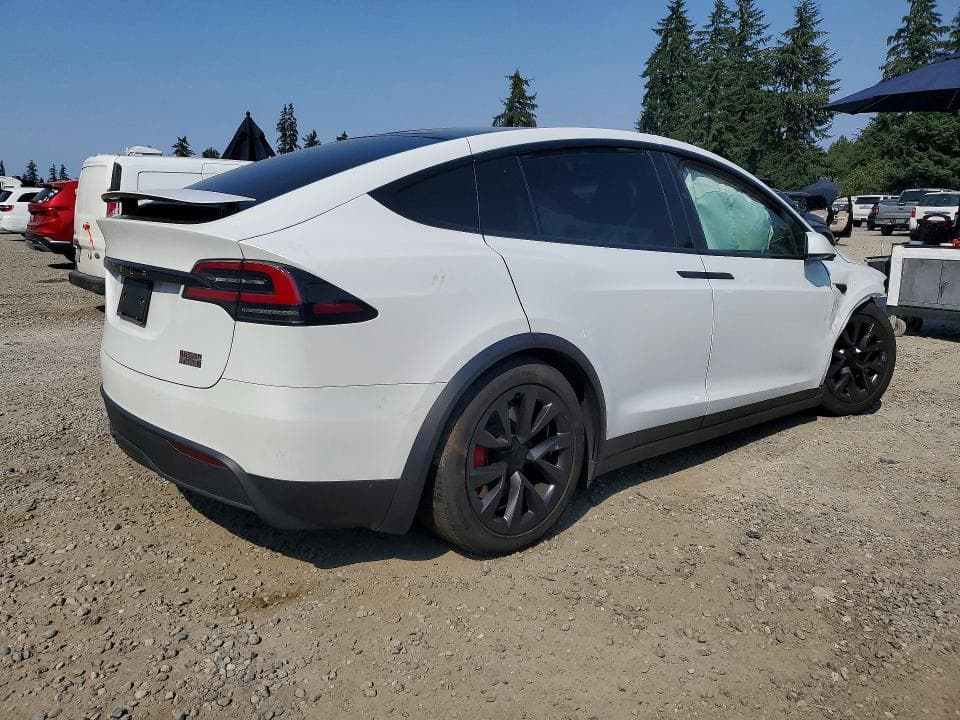 2024 TESLA MODEL X 3