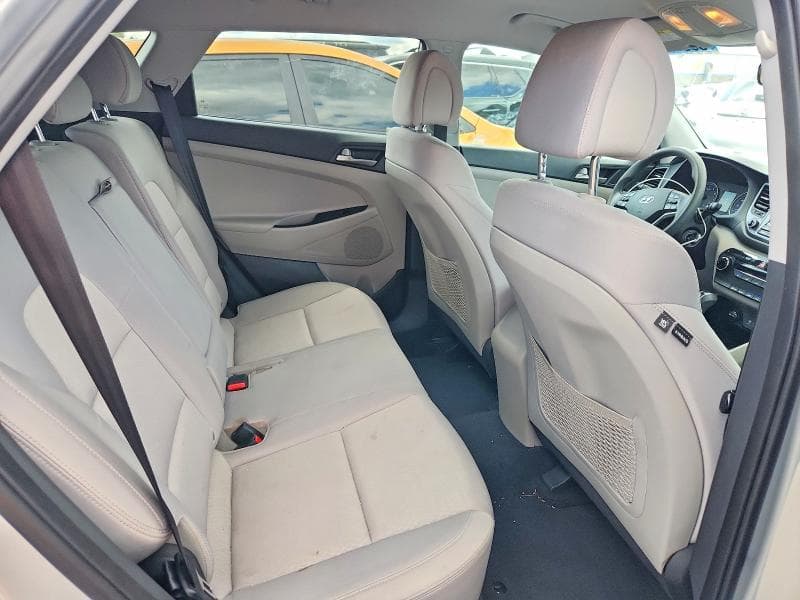 2018 HYUNDAI TUCSON SE 10