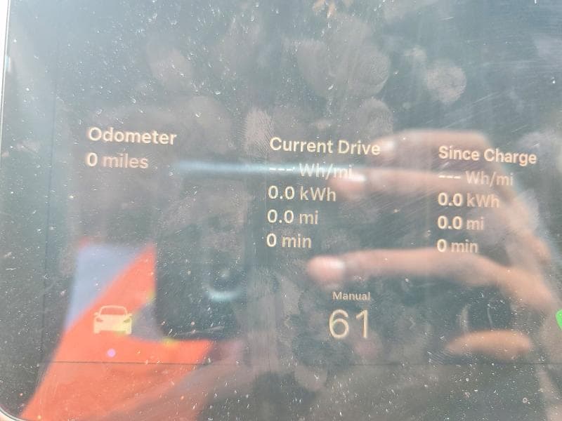 2024 TESLA MODEL Y 9
