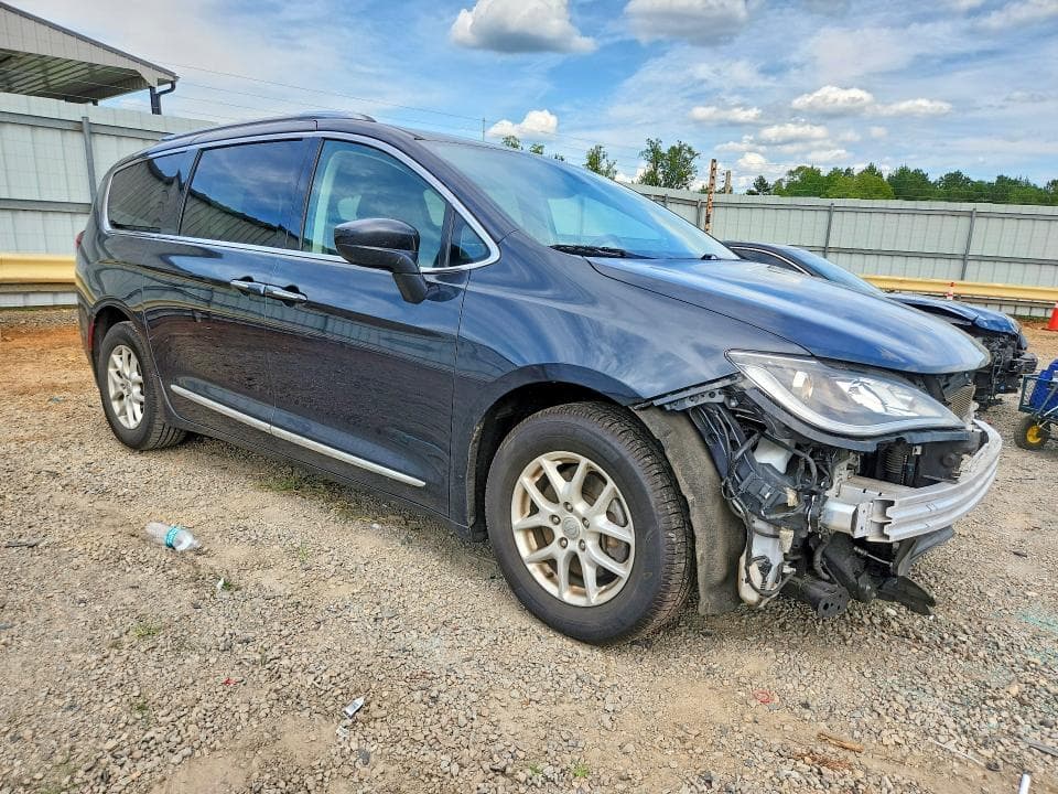 2020 CHRYSLER PACIFICA TOURING L 4
