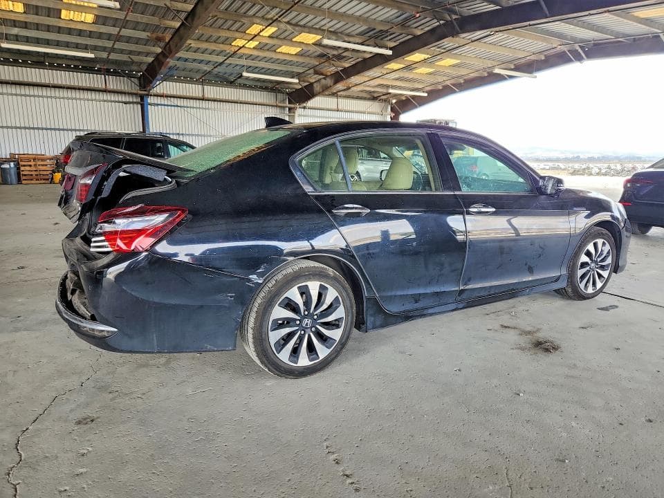 2017 HONDA ACCORD TOURING HYBRID 3