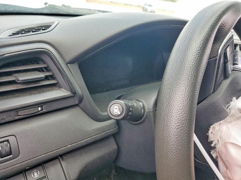 2019 HONDA INSIGHT EX 9