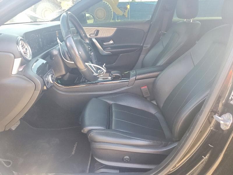 2019 MERCEDES-BENZ A 220 7