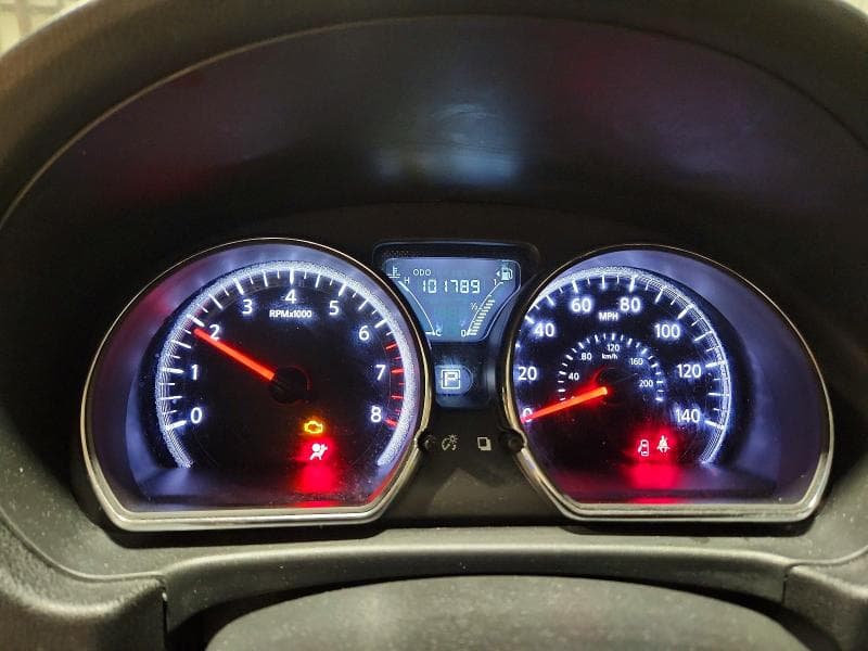 2019 NISSAN VERSA SV 9