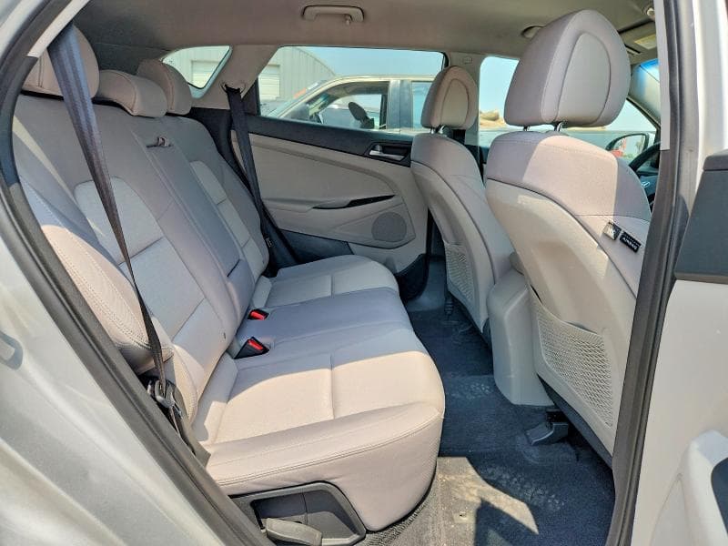 2017 HYUNDAI TUCSON SE 11
